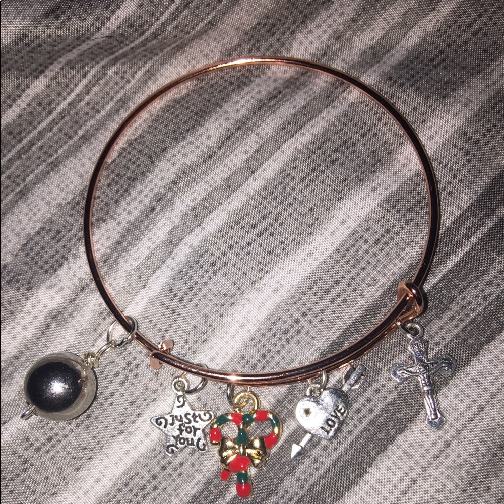 Gold adjustable bracelets